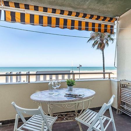 Ferienwohnung Apt En El Mar Cádiz Exterior foto